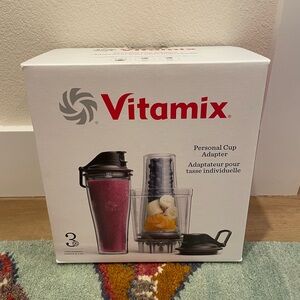 Vitamix Personal Cup Adapter 20oz Blending Cup and Adapter Brand New